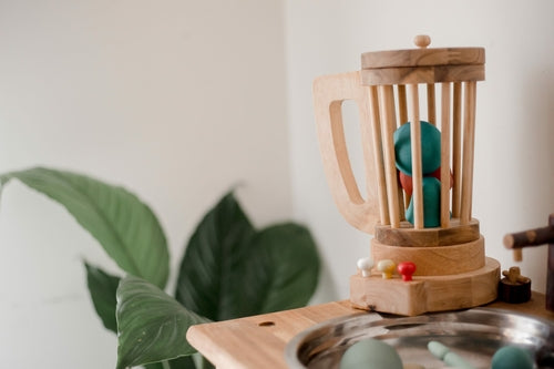 Little WOODEN BLENDER